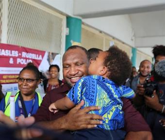 20190617-pm-with-vaccinated-child 20190617-pm-with-vaccinated-child
