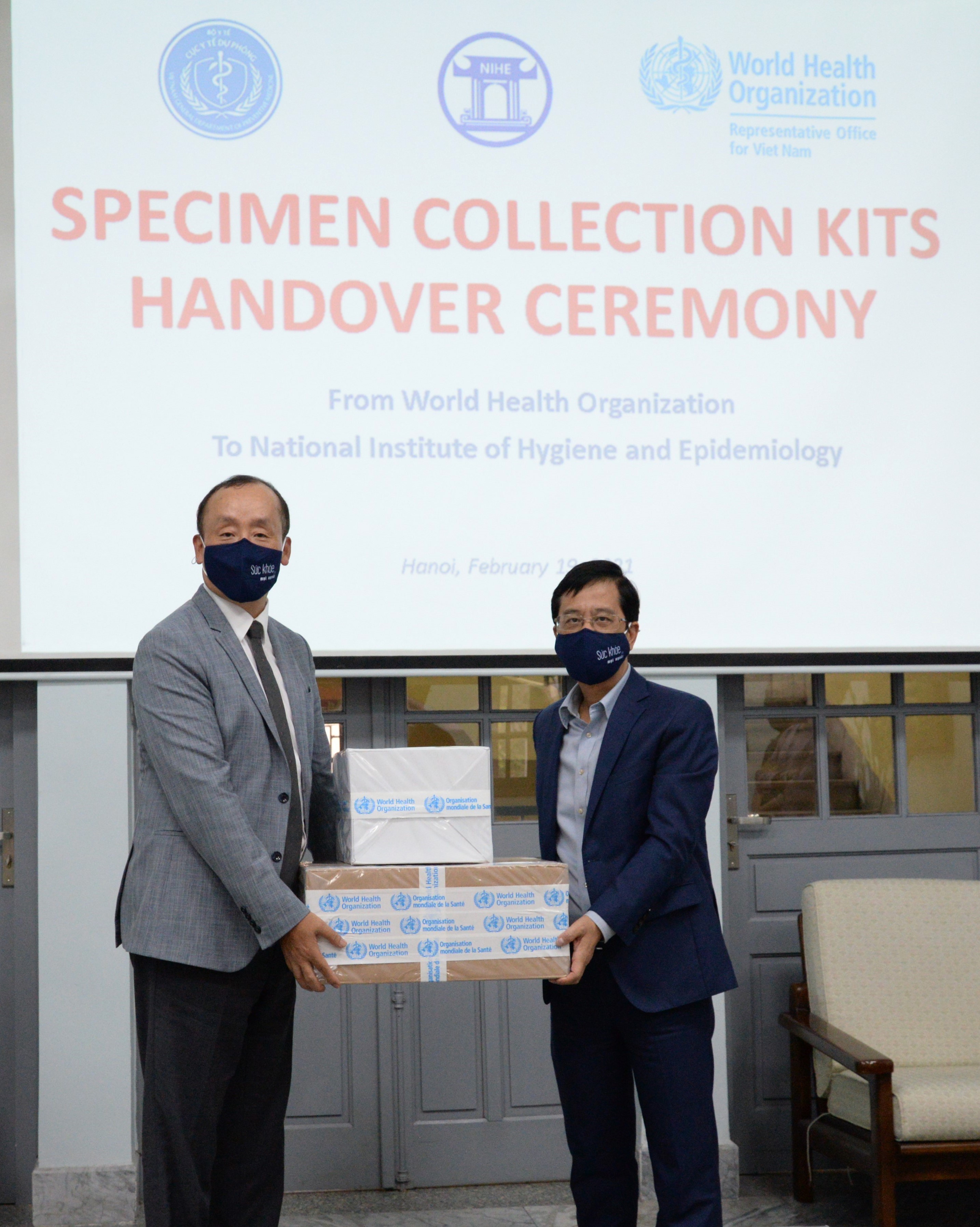 Handingover1